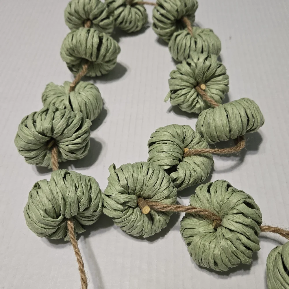 Pumpkin Garland Rope evergreen pastel, 3'